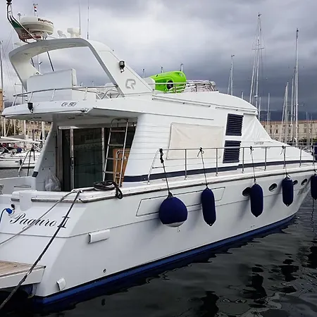 Båthotell Yacht